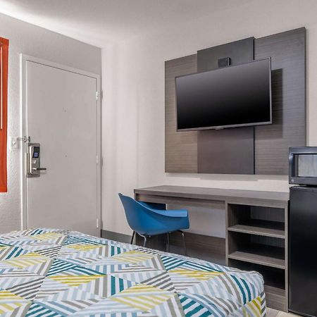 Home 6 Motel Топіка Екстер'єр фото
