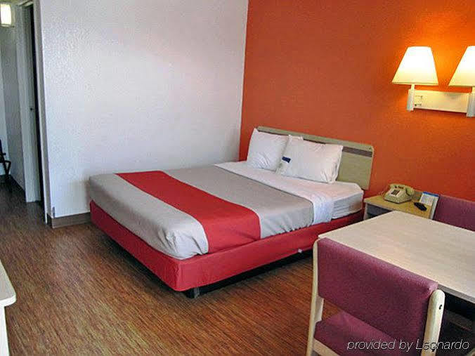 Home 6 Motel Топіка Екстер'єр фото