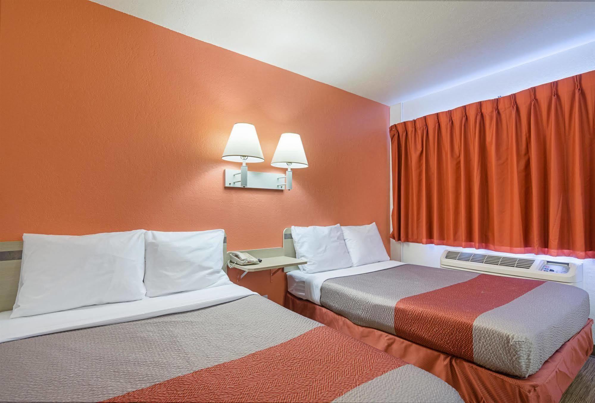 Home 6 Motel Топіка Екстер'єр фото